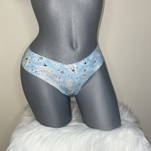 VICTORIAS SECRET NO-SHOW SEAMLESS THONG PANTY UNDERWEAR. NWT